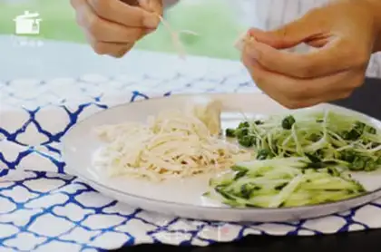 Make Chicken noodle step 3