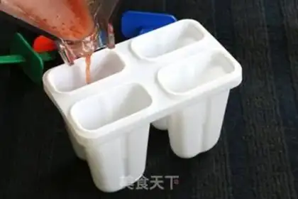Make Real watermelon popsicle ice step 1