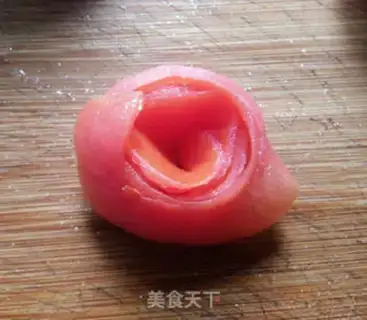 Make Homemade tomato roses step 3