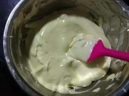 Make Coco SpongeBob cake step 6