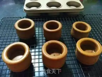 Make Coco SpongeBob cake step 13