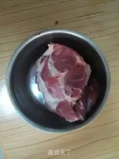 Make Super simple pork string step 0