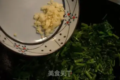 Make Garlic cabbage step 4