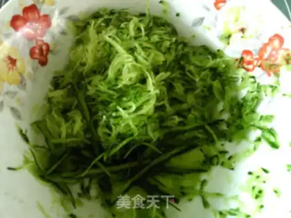 Make Fresh cucumber waffles step 1