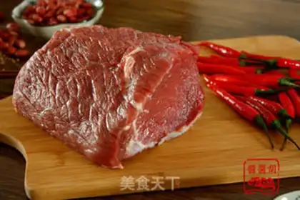 Make Spicy bean drum beef sauce step 1