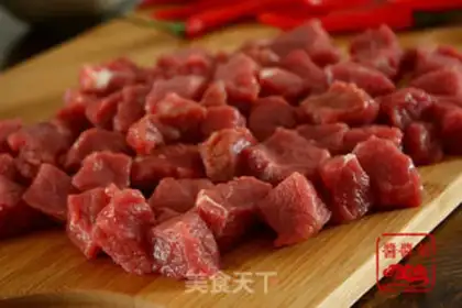 Make Spicy bean drum beef sauce step 2