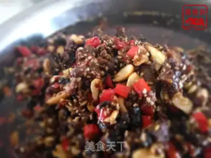Make Spicy bean drum beef sauce step 12