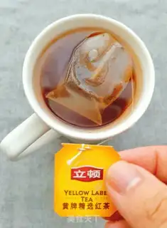 Make Cold milk tea step 1