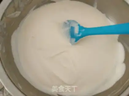 Make Yogurt mousse step 9