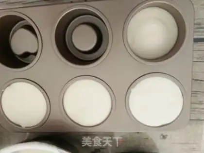 Make Yogurt mousse step 12
