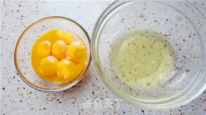 Make Rainbow cake step 1