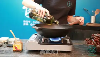 Make Spicy lobster step 4