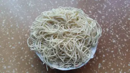 Make Chicken bean horn noodles step 1