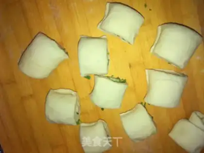 Make Onion cake step 3