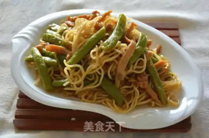 Make Chicken bean horn noodles step 11