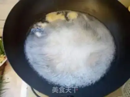 Make Scrawny gravy soup step 1
