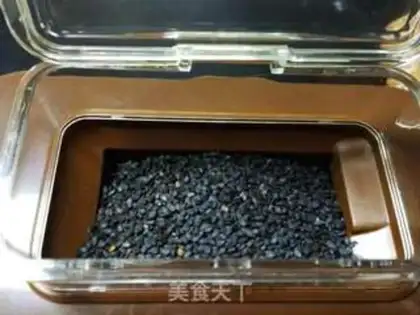 Make Black sesame toast step 4