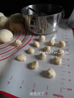 Make Squeeze the pig step 2
