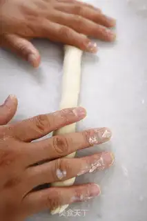 Make Fruittail bread step 3