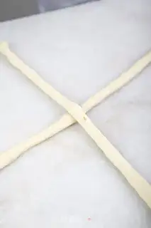 Make Fruittail bread step 4