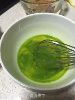 Make Scrambled eggs step 2