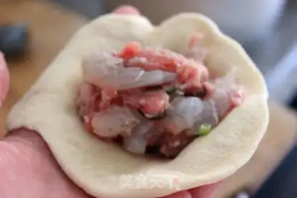 Make Shrimp buns step 4