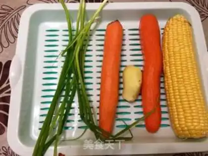 Make Carrot corn pigbone soup step 2