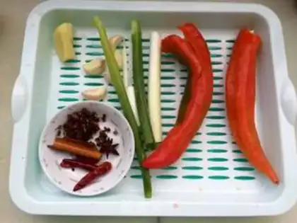 Make The peppers are drying up the pot step 5