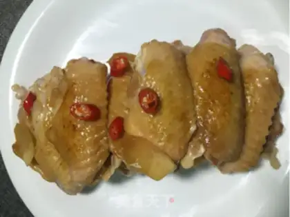 Make A chrysanthemum wings step 4