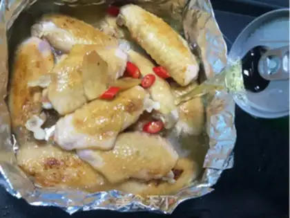 Make A chrysanthemum wings step 5