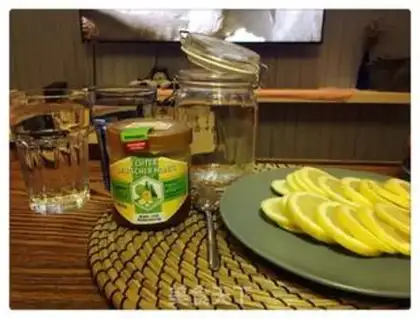 Make Honey lemon tea step 1