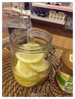 Make Honey lemon tea step 3