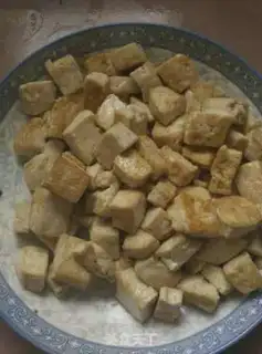 Make Five flowers and red meat and tofu step 3