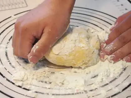 Make Rose rolls step 3