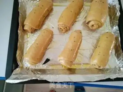 Make All wheat red sugar bread step 2