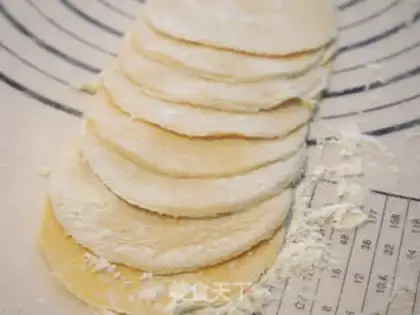 Make Rose rolls step 6