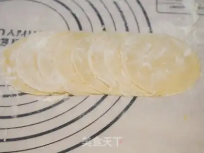 Make Rose rolls step 7