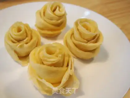 Make Rose rolls step 11