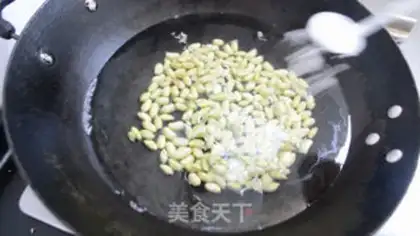 Make Sugar and tomato fried fish step 4