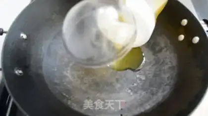 Make Sugar and tomato fried fish step 10