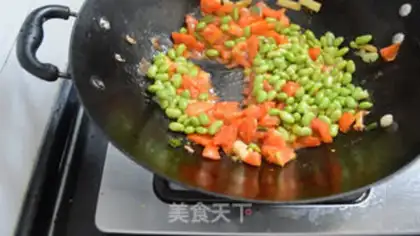 Make Sugar and tomato fried fish step 14