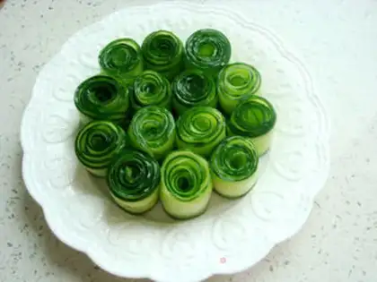 Make Spicy cucumber rolls step 6