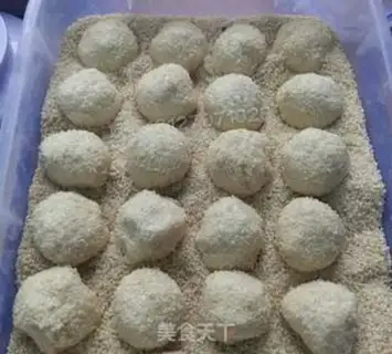 Make Frozen hollow ball step 3