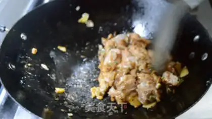 Make Chicken-legged potato stew fan step 6
