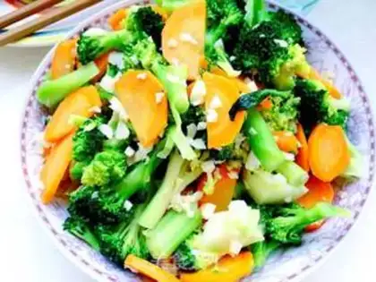 Make Garlic broccoli step 12