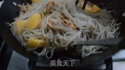 Make Chicken-legged potato stew fan step 13