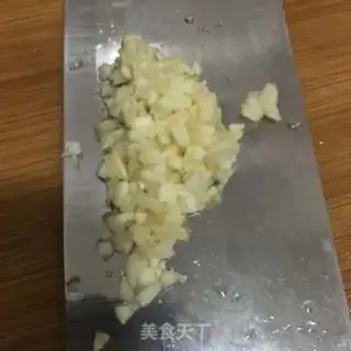 Make Garlic fans steaming doll food step 1