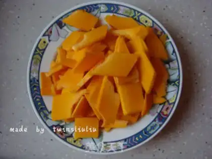 Make Pumpkin buns step 1