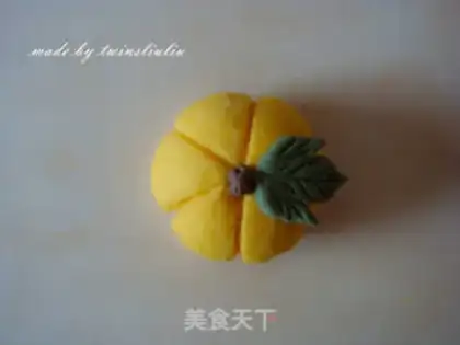 Make Pumpkin buns step 5