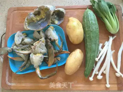 Make Crab potato soup step 0